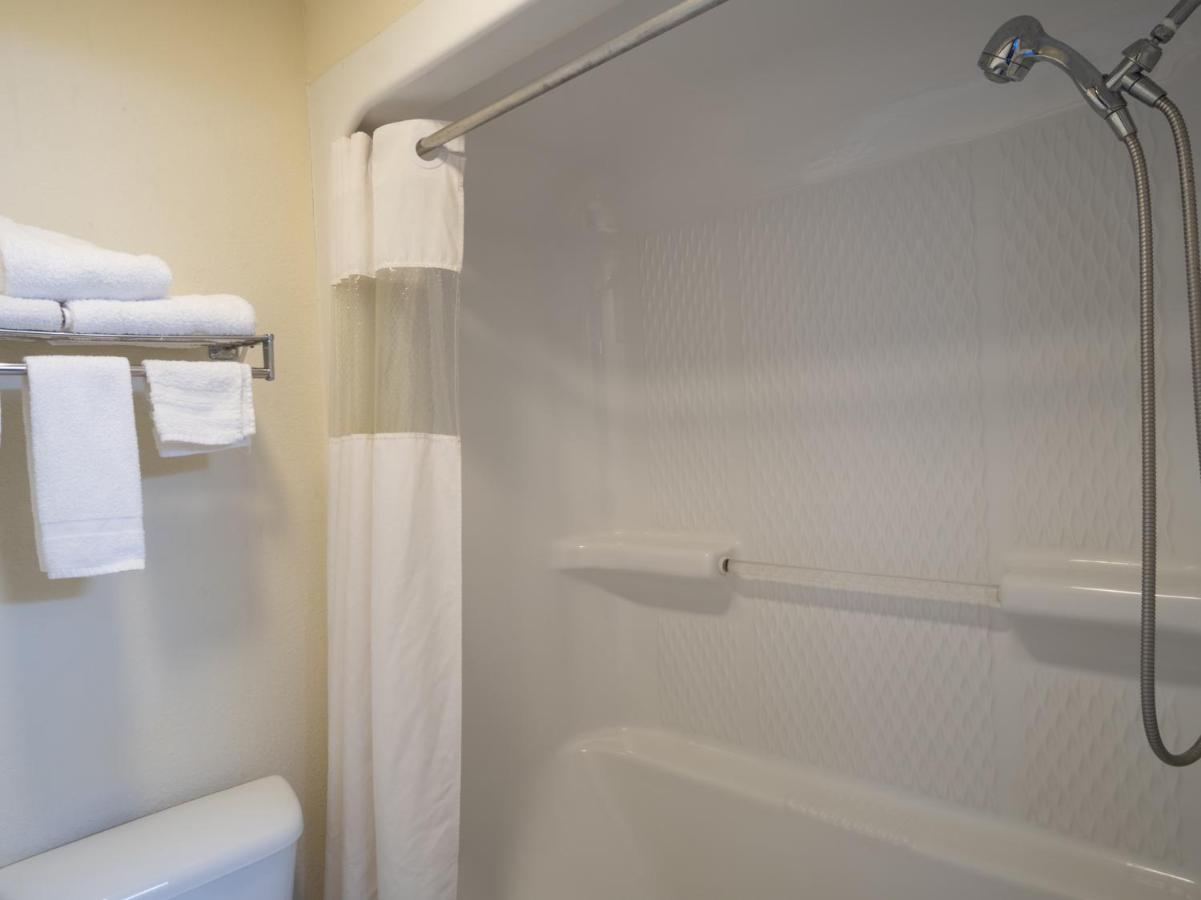 Executive Inn Alva Ngoại thất bức ảnh